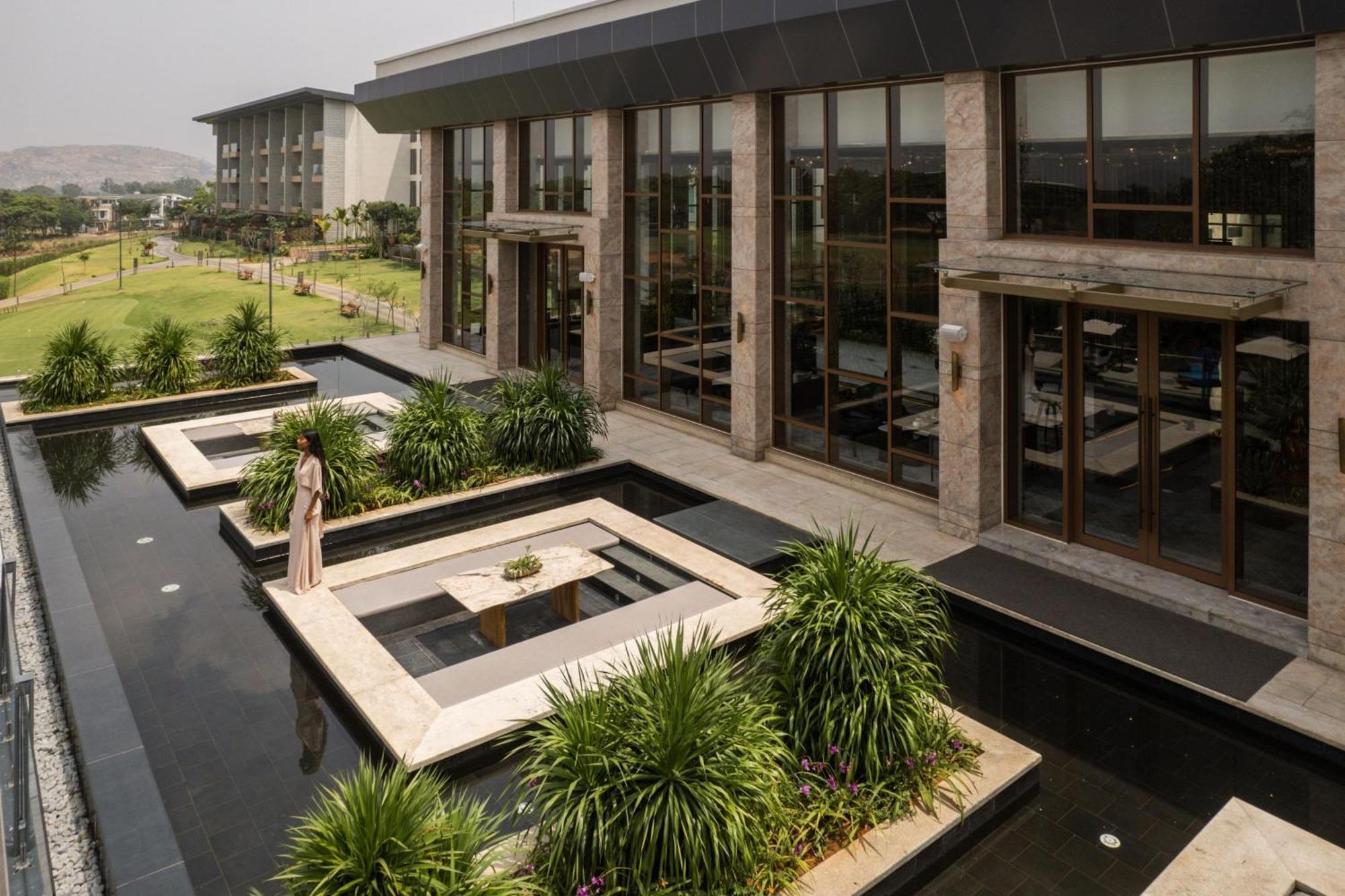Jw Marriott Hotel Bengaluru Prestige Golfshire Resort & Spa Avati Eksteriør billede