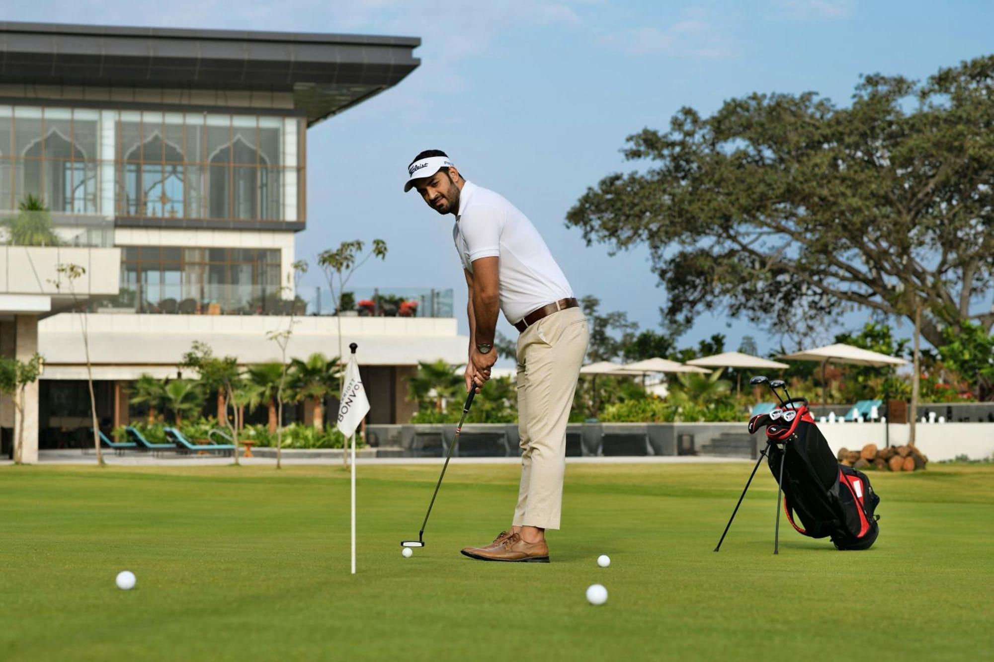 Jw Marriott Hotel Bengaluru Prestige Golfshire Resort & Spa Avati Eksteriør billede