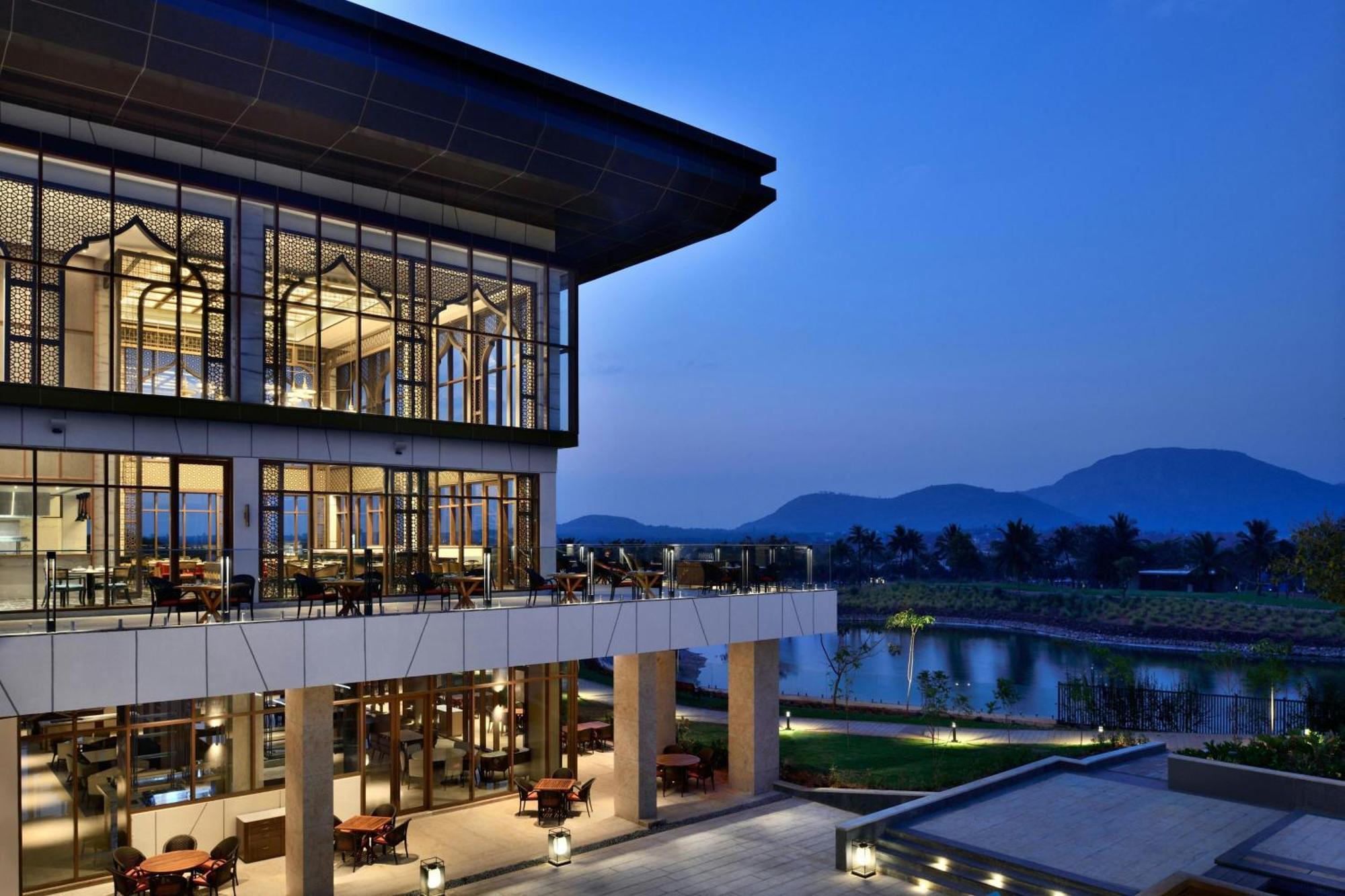 Jw Marriott Hotel Bengaluru Prestige Golfshire Resort & Spa Avati Eksteriør billede