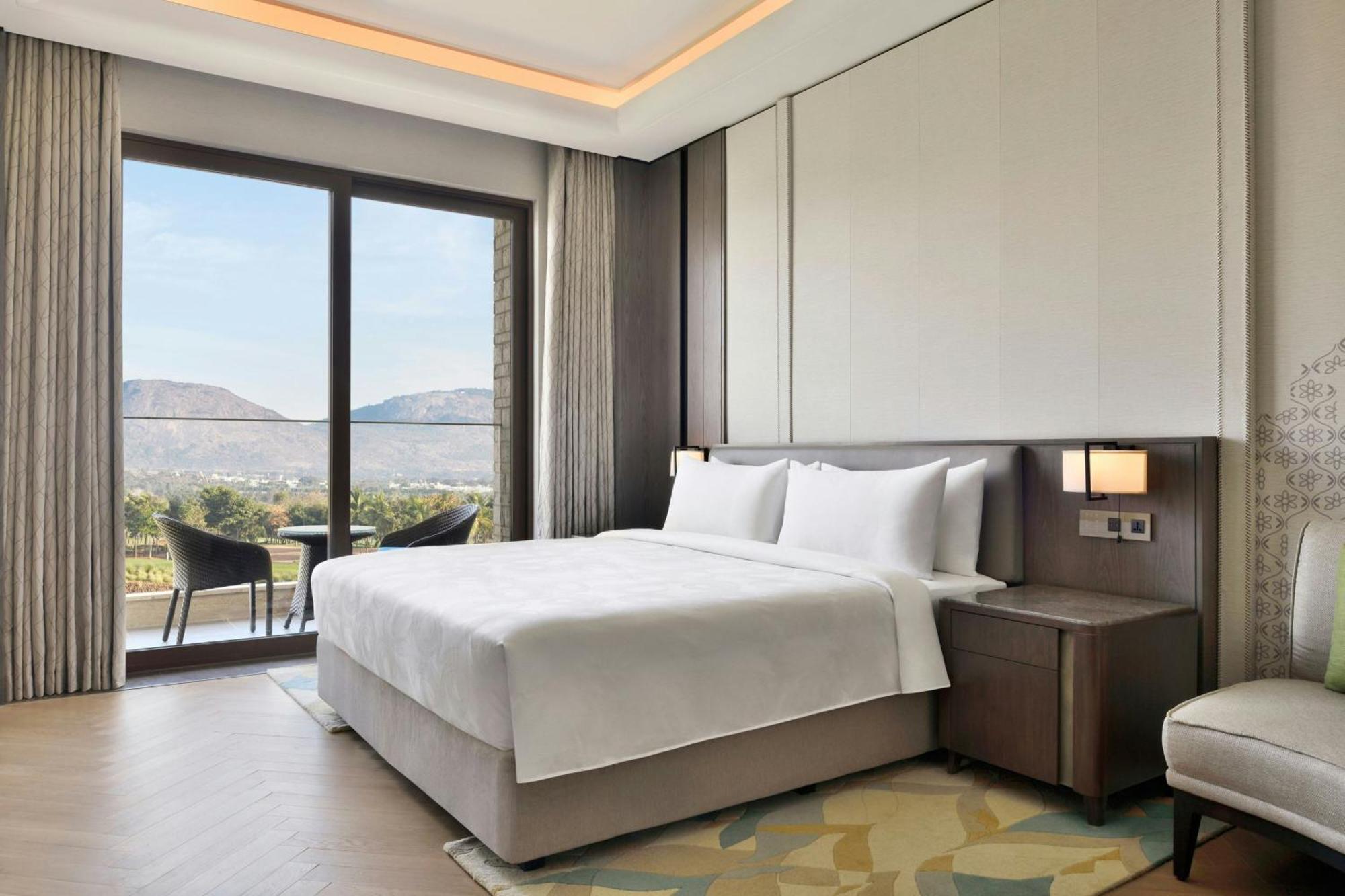 Jw Marriott Hotel Bengaluru Prestige Golfshire Resort & Spa Avati Eksteriør billede